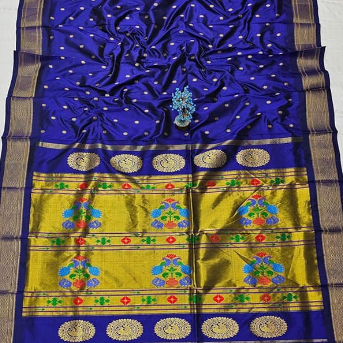 Single Muniya Stripe body Paithani